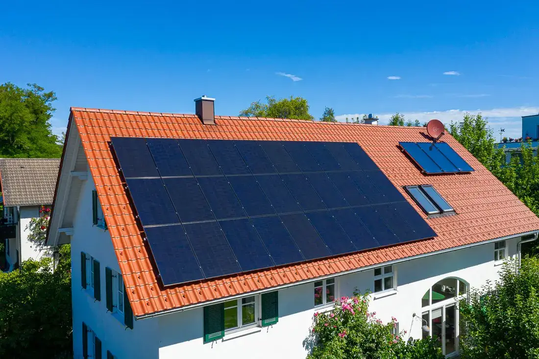 Unterschied Solar und Photovoltaik Technik und Anwendungen