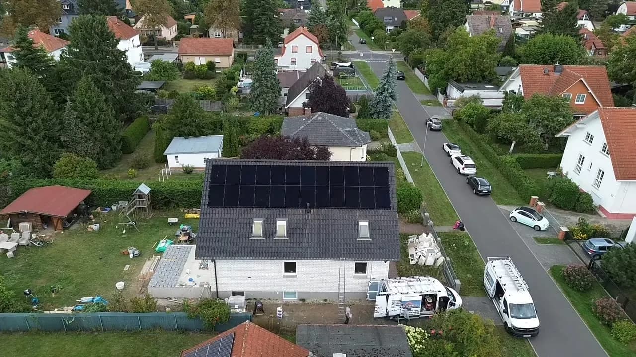 Photovoltaik-Referenz SolarX – Velten – 2026 Photovoltaik-Referenz SolarX – Velten – 2026, 11,28 kWp auf einem Einfamilienhaus